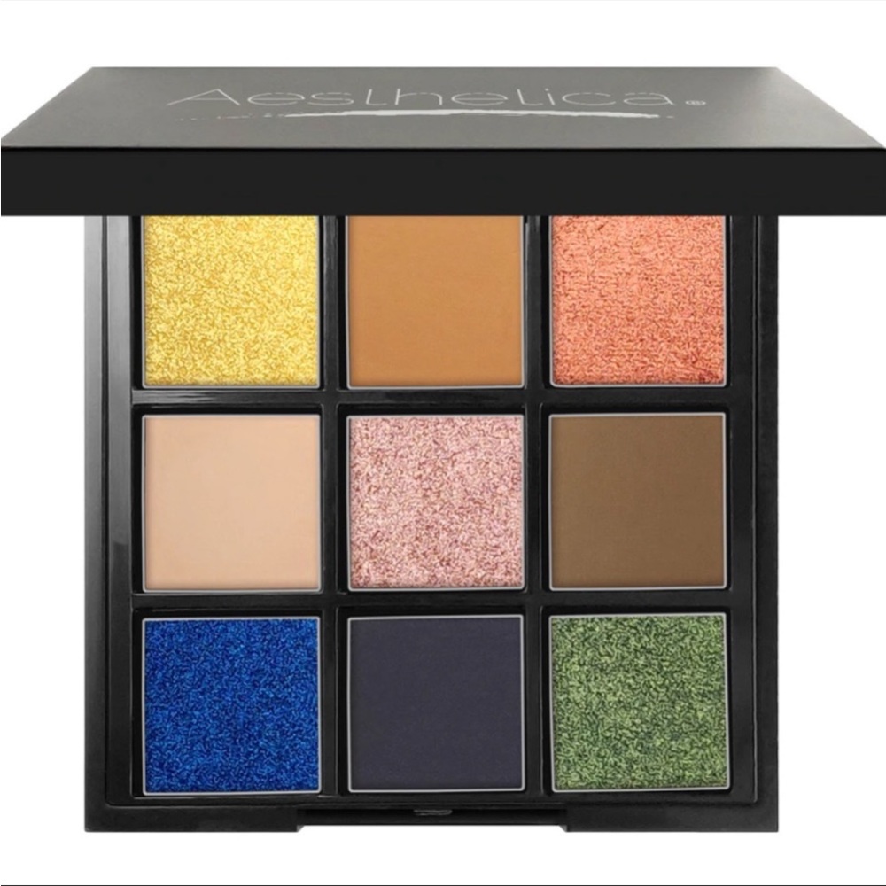 Aesthetica Be Bold Eyeshadow Palette NIB